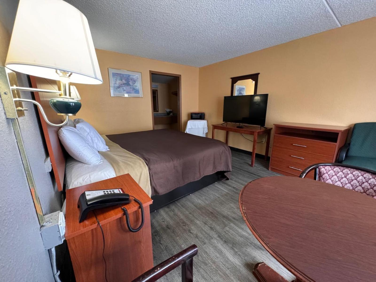 College Inn Spartanburg Bagian luar foto
