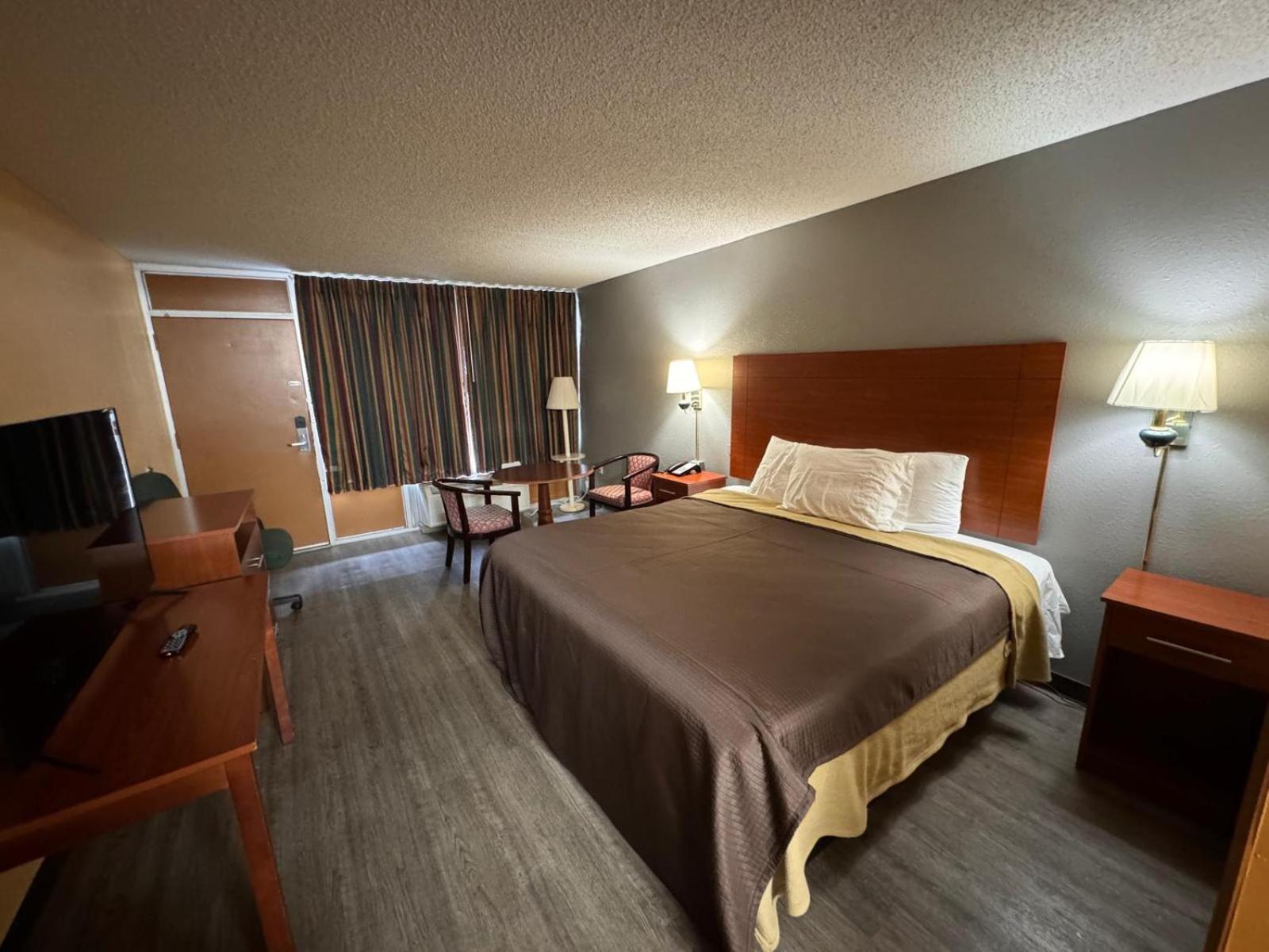 College Inn Spartanburg Bagian luar foto