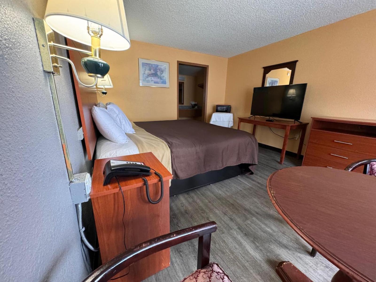 College Inn Spartanburg Bagian luar foto