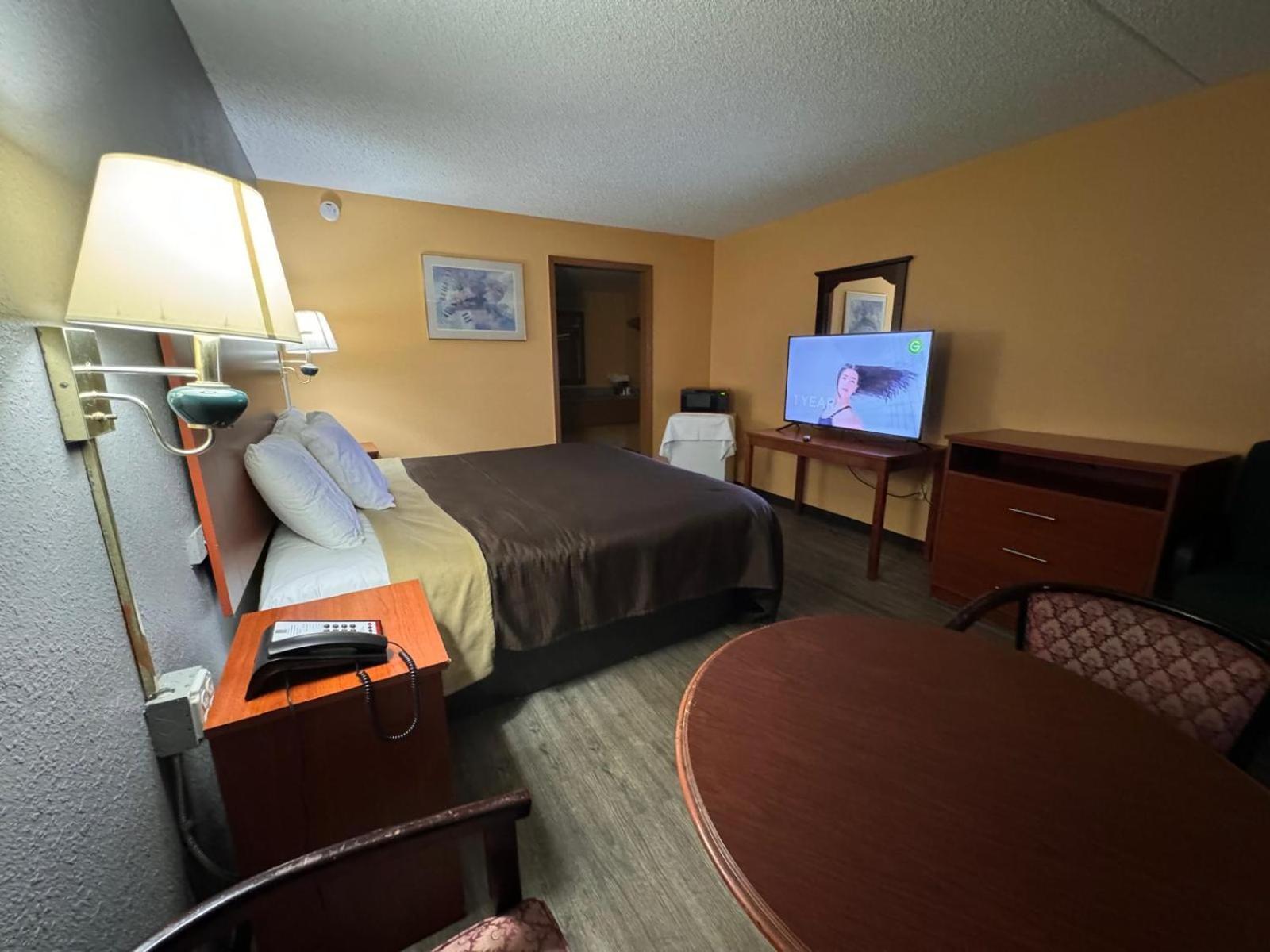 College Inn Spartanburg Bagian luar foto
