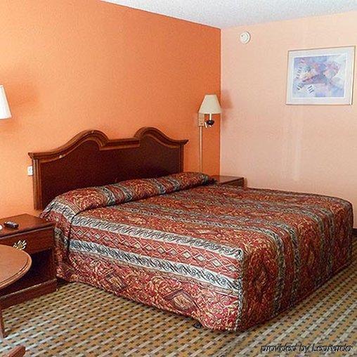 College Inn Spartanburg Ruang foto