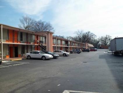 College Inn Spartanburg Bagian luar foto